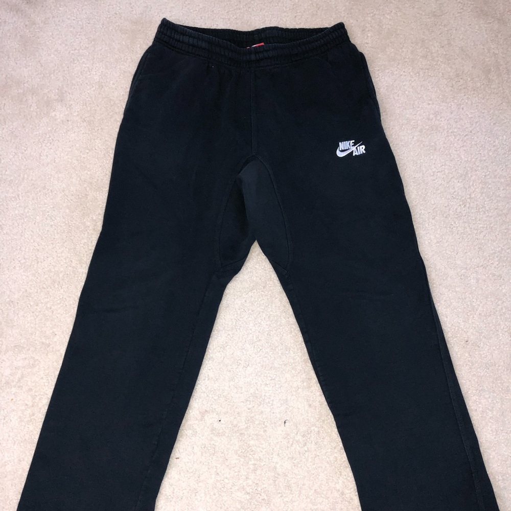 NIKE SWEATPANTS